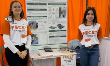 Alunas da rede estadual vão apresentar na Índia calculadora para deficientes visuais