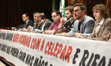 Audiência Pública discute riscos da privatização da Celepar na Alep