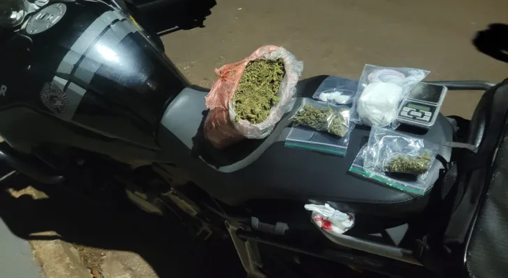 Polícia Militar apreende drogas e prende homem em quitinete em Cascavel