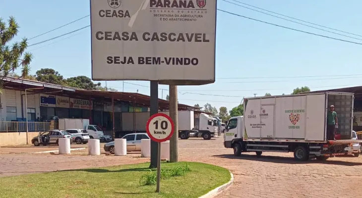 Ceasa de Cascavel recebe caminhão para o programa Banco de Alimentos-Comida Boa
