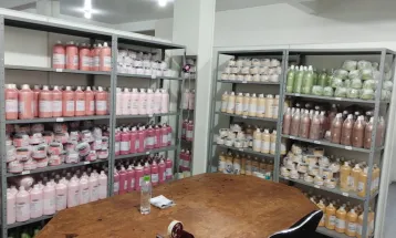 Polícia Federal deflagra operação contra falsificação de cosméticos em Cascavel