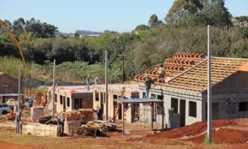 Câmara autoriza doação de terrenos para construção de moradias em 4 bairros de Cascavel