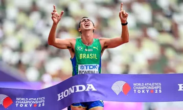 Caio Bonfim é campeão mundial dos 20 km da marcha atlética em Tóquio