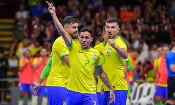 Brasil e Paraguai jogam pelas semifinais da Copa das Nações