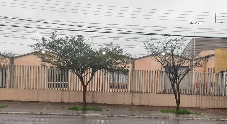 Chuva intensa e rajadas de vento marcam a manhã desta segunda em Cascavel