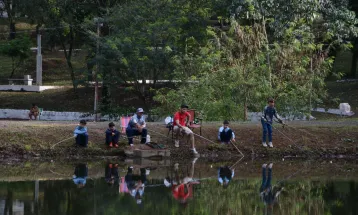 Lago Primavera recebe dia de pesca e atrai centenas de participantes em Corbélia