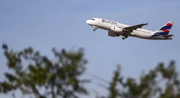 Greve na Argentina provoca alteração nos voos da Latam