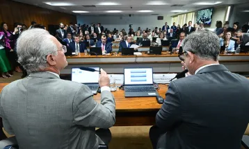 CAE vai votar isenção de Imposto de Renda para até R$ 5 mil na quarta
