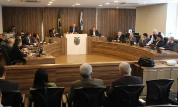 Pedágios no Paraná: deputados e entidades debatem fiscalização e mais transparência nos contratos