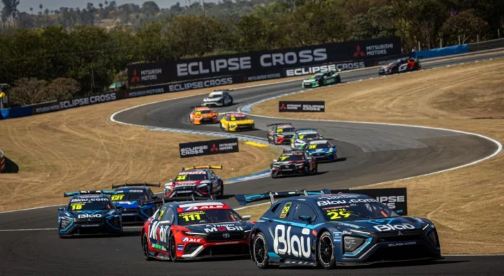 Stock Car abre segunda metade do campeonato