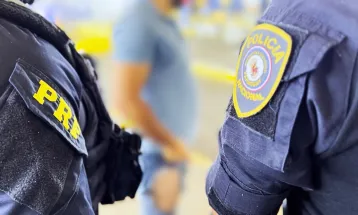 PRF cumpre mandado de prisão contra paraguaio na Ponte Internacional da Amizade