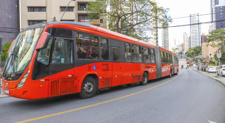Curitibanos podem opinar sobre o futuro do transporte