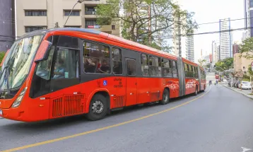 Curitibanos podem opinar sobre o futuro do transporte