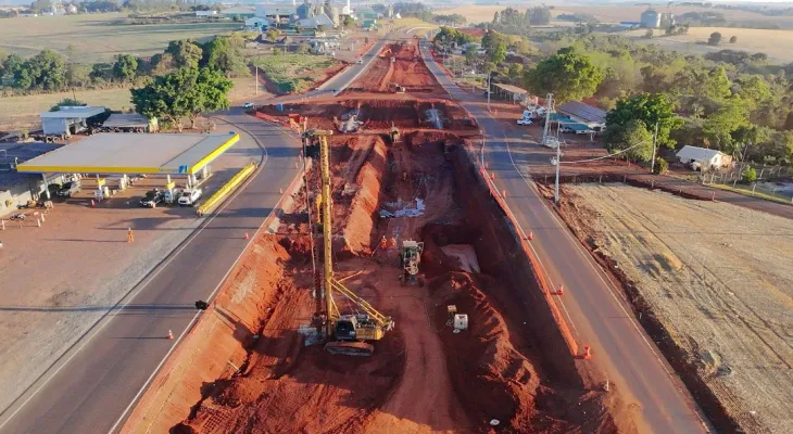 Obra do novo viaduto do Lerroville na PR-445 avança em Londrina