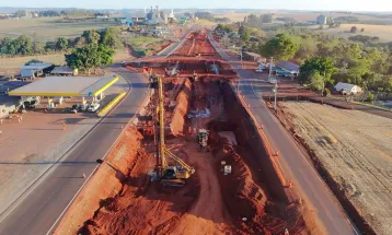 Obra do novo viaduto do Lerroville na PR-445 avança em Londrina