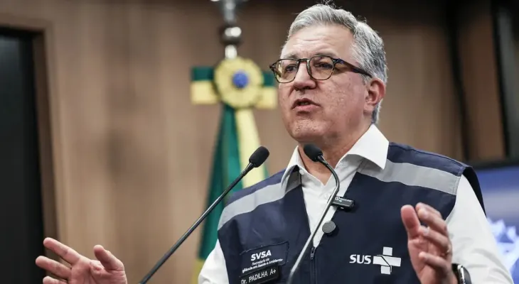 Intoxicação por metanol: casos suspeitos devem aumentar, diz ministro