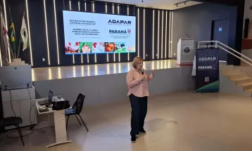 Adapar conscientiza municípios do Oeste sobre os riscos da raiva nos herbívoros