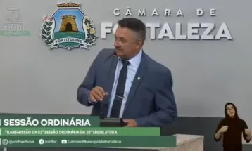 Gafe na Câmara de Fortaleza: vereadores fazem minuto de silêncio para comerciante que está vivo