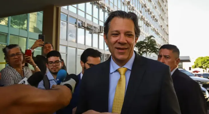 Haddad comemora aprovação da isenção do IR na Câmara: