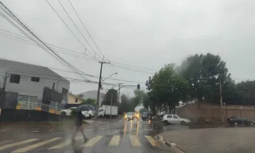 Cascavel inicia sexta-feira (03) com chuva