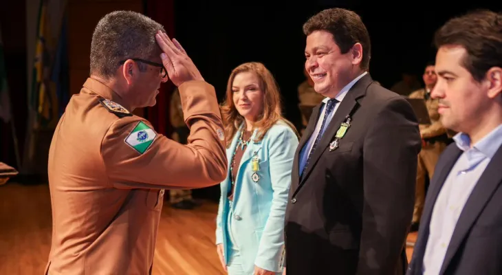 Deputado Gugu Bueno é homenageado pelo 21º Batalhão da Polícia Militar em Francisco Beltrão