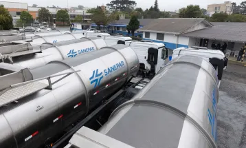 Sanepar reforça frota com cinco maiores caminhões-pipa da companhia