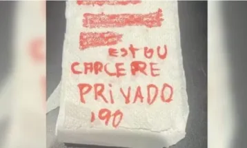 Mulher pede socorro em bilhete escrito em papel higiênico e denuncia cárcere privado em Gaspar (SC)