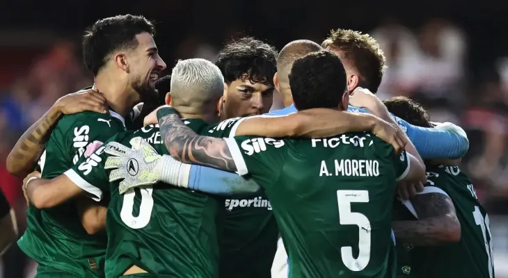 Virada e derrota rubro-negra levam Palmeiras à ponta do Brasileirão