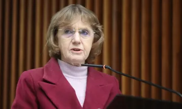 Deputada Luciana Rafagnin (PT) propõe ampliação do Programa Leite das Crianças para enfrentar crise no setor leiteiro