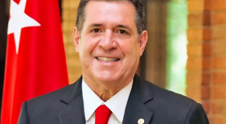 EUA suspendem sanções contra ex-presidente do Paraguai Horacio Cartes