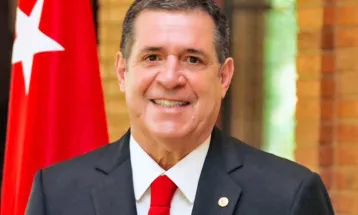 EUA suspendem sanções contra ex-presidente do Paraguai Horacio Cartes