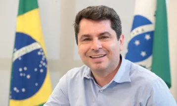 Curi propõe ampliar direitos do consumidor com projetos sobre telefonia  no Paraná