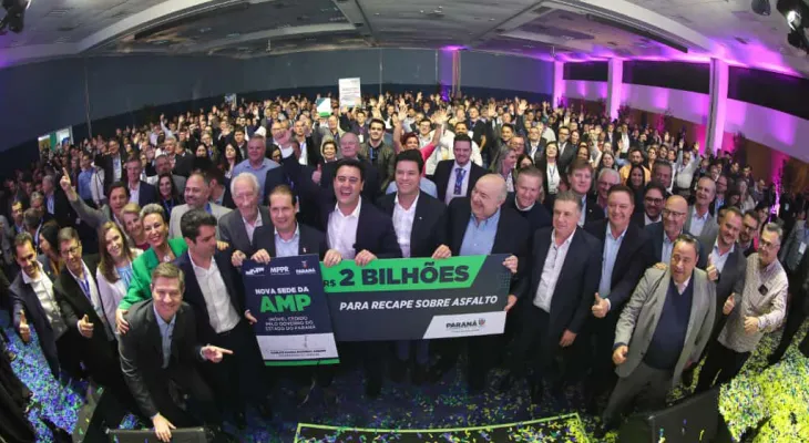 Ratinho Junior anuncia R$ 2 bilhões em recape asfáltico para cidades com até 100 mil habitantes
