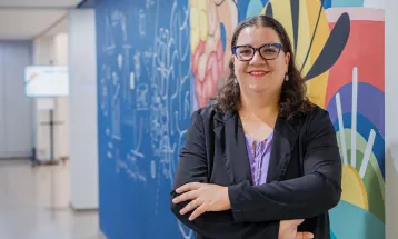 Professora da rede estadual concorre a vaga na final do concurso de livros do TikTok