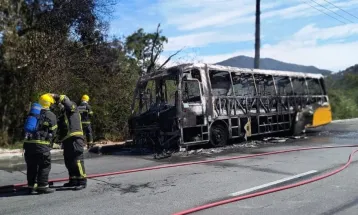 Motociclista morre após colisão entre moto e ônibus na SC-401, em Florianópolis