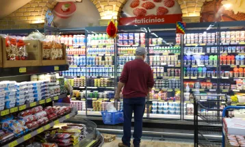 Preços de comidas e bebidas caem pelo quarto mês seguido no Paraná