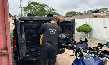 Operação prende 25 suspeitos de integrar grupo criminoso em bairro de Curitiba