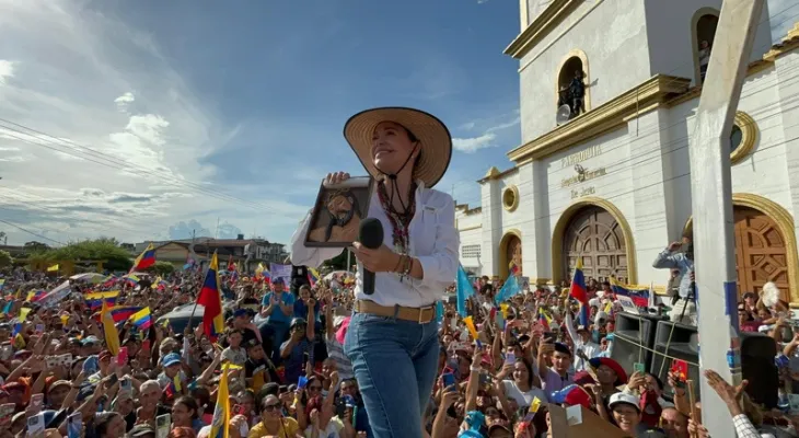 Maria Corina Machado recebe o Prêmio Nobel da Paz por luta pela democracia na Venezuela