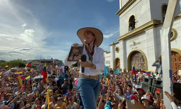 Maria Corina Machado recebe o Prêmio Nobel da Paz por luta pela democracia na Venezuela
