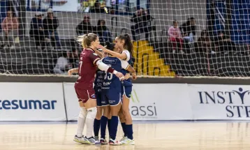 Stein recebe a Copagril pela última rodada do Estadual