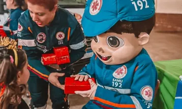 Consamu e Provopar levam doçura para o Dia das Crianças