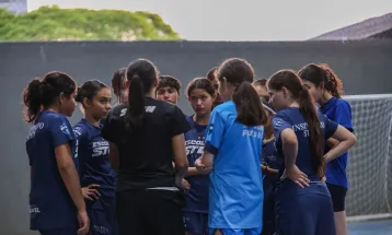 Dias das Crianças: Instituto Stein investe no futsal feminino de base