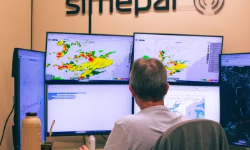 Dia do Meteorologista: saiba como a equipe do Simepar faz a previsão do tempo