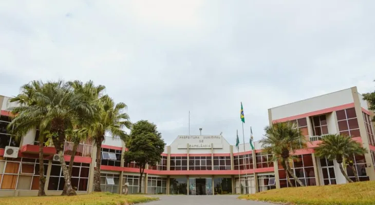 TCE declara inconstitucionais leis de Cafelândia que reajustaram salários de professores e médicos