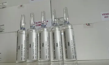 Paraná recebe 424 ampolas de etanol farmacêutico para tratamento de intoxicação por metanol