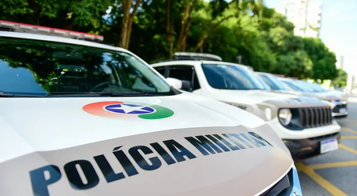 Seis PMs são denunciados por agredir pessoas em situação de rua em Florianópolis