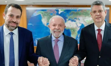 Lula convida Guilherme Boulos para assumir Secretaria-Geral da Presidência