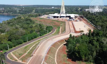 Desvios são implantados com avanço das obras da Perimetral Leste em Foz