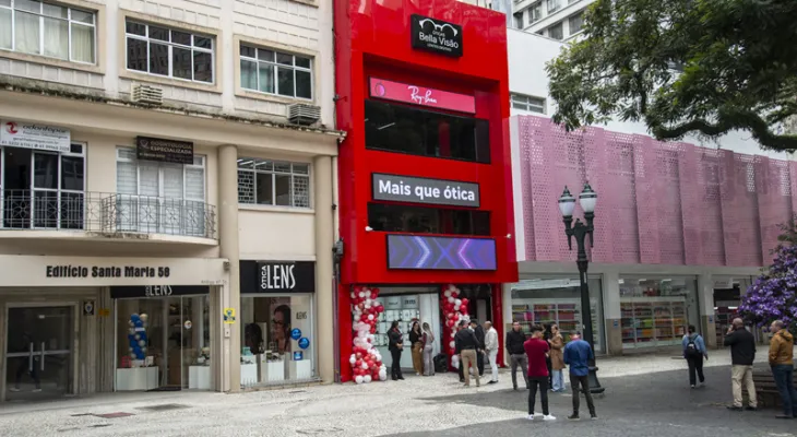 “Distrito de Mídia” é versão compacta da Time Square em Curitiba