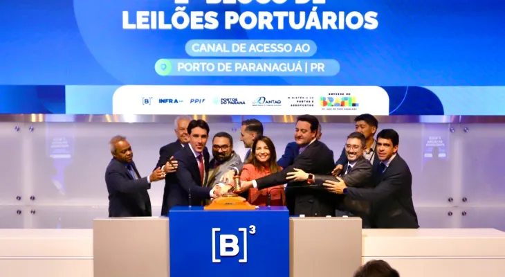 Consórcio vence leilão de concessão do canal de acesso ao porto de Paranaguá